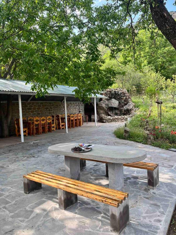 Hotel Halidzor Екстериор снимка