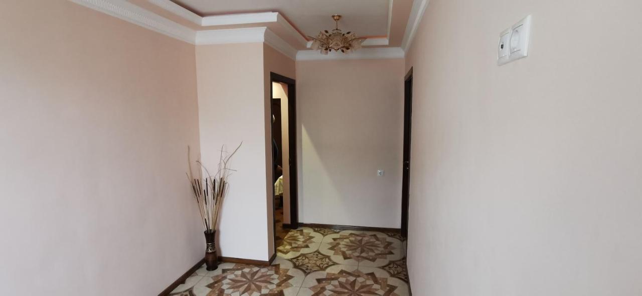 Hotel Halidzor Екстериор снимка